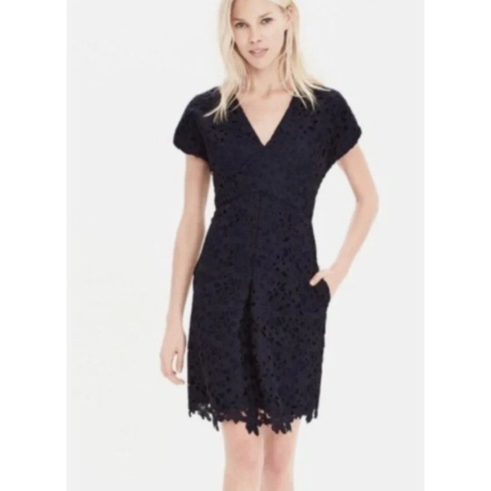 Banana Republic Black Floral Eyelet Lace Dress V-Neck Short Sleeve 6 NWT